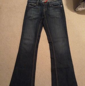 Guess womens size 28 Foxy Flare